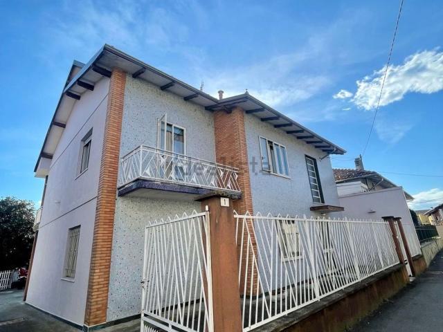 Casa in vendita a Piemonte, Vercelli