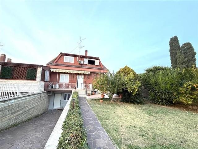 Casa in vendita a Roma Capitale, Lazio