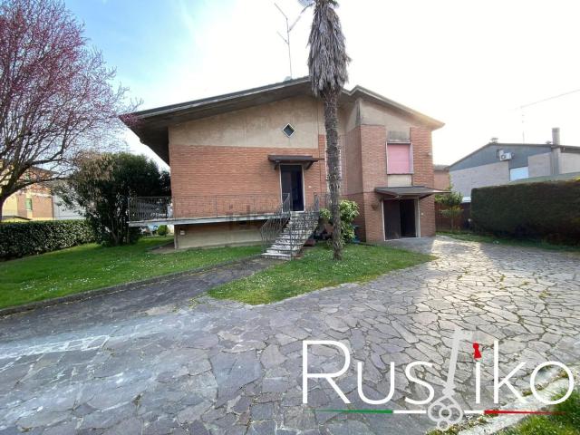 Casa in vendita a Quistello, Lombardia