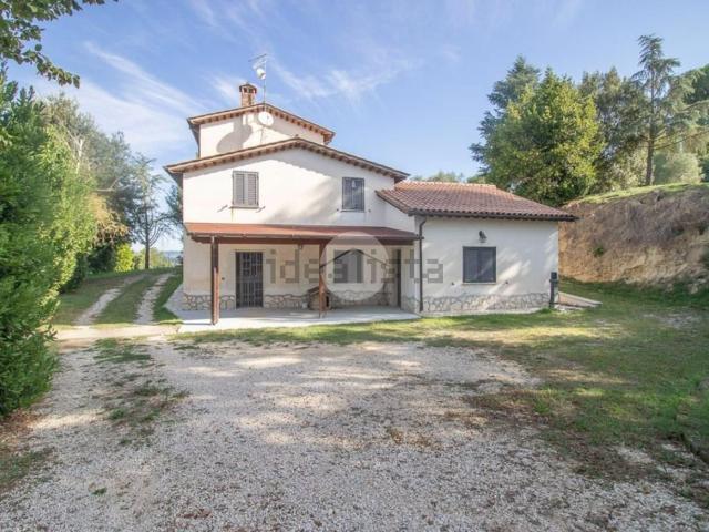 Casa in vendita a Frangelini, Magliano Sabina