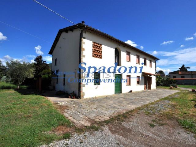 Casa in vendita a Fornaci, Pescia