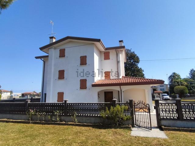 Casa in vendita a Pravisdomini, Friuli-Venezia Giulia