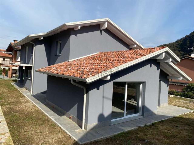 Casa in vendita a Comunità Montana del Piambello, Lavena Ponte Tresa