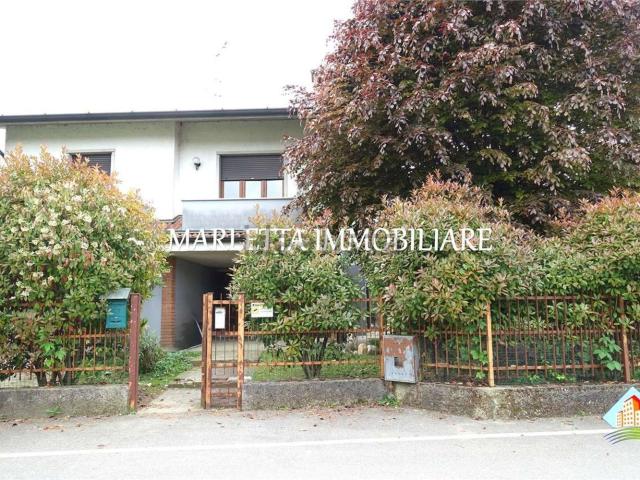 Casa in vendita a Isso, Lombardia