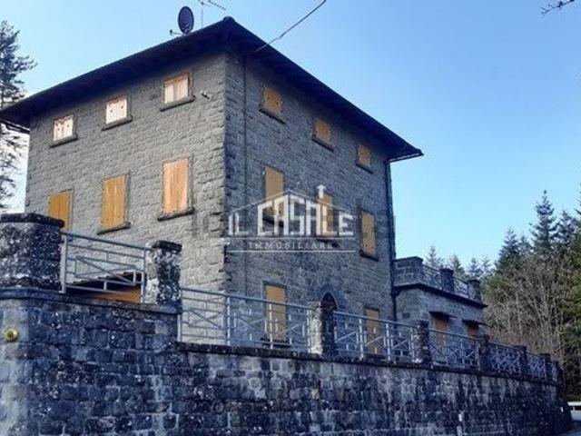 Casa in vendita a Castel San Niccolò, Toscana