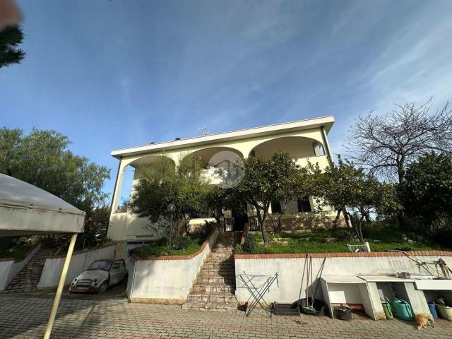 Casa in vendita a San Giacomo Degli Schiavoni, Molise