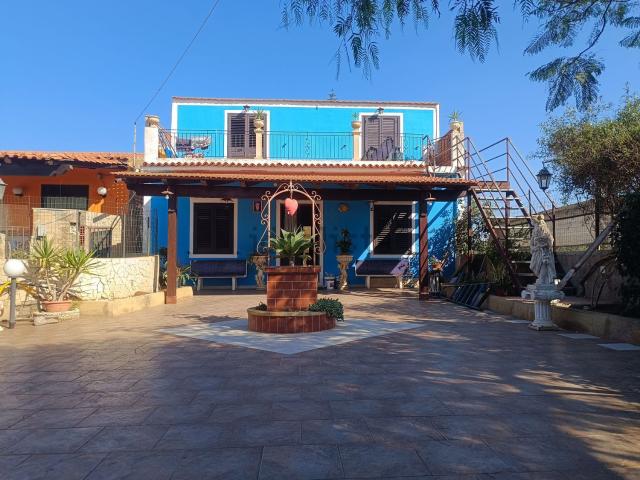 Casa in vendita a Vittoria, Sicilia