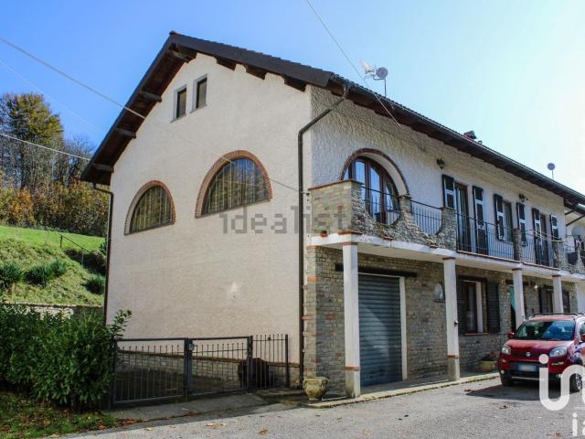 Casa in vendita a Dego, Liguria