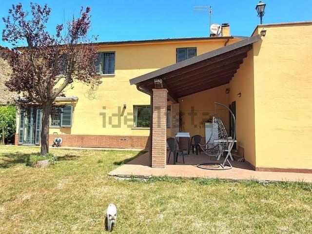 Casa in vendita a Corciano, Umbria