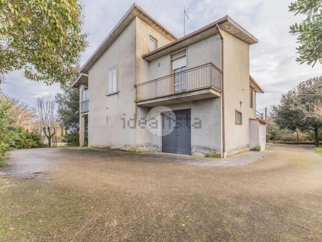 Casa in vendita a Gallese, Lazio