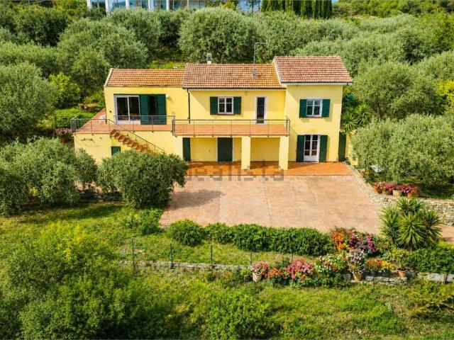 Casa in vendita a Diano Gorleri, Diano Marina