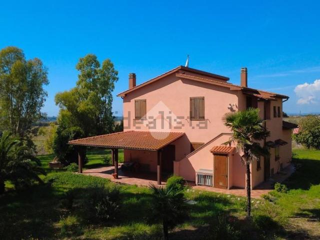 Casa in vendita a Montalto Di Castro, Lazio