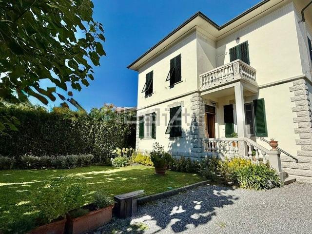 Casa in vendita a Tempagnano di Lunata, Bagni Di Lucca Ponte