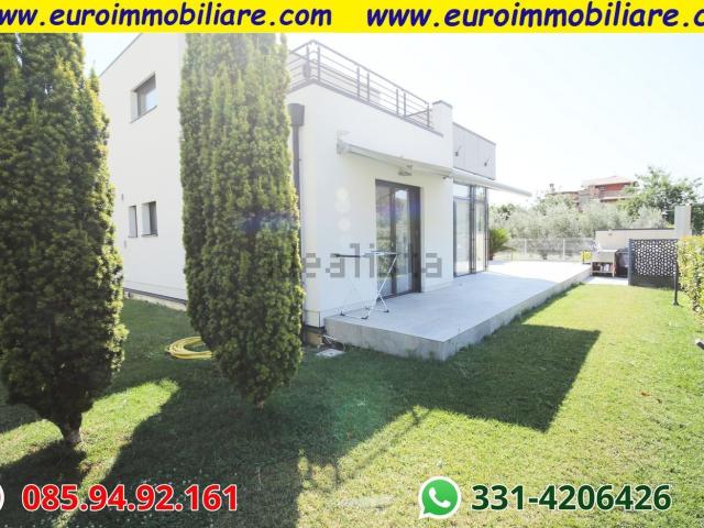 Casa in vendita a Pineto, Abruzzo