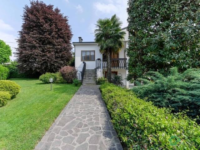 Casa in vendita a Colturano, Lombardia