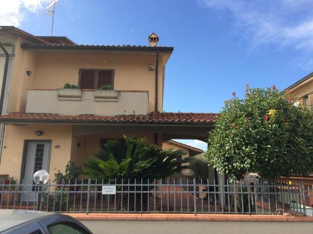 Casa in vendita a Casale, Prato