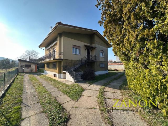 Casa in vendita a Cormons, Friuli-Venezia Giulia