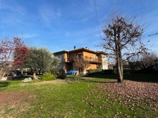 Casa in vendita a Rosà, Veneto