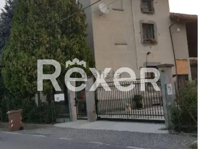 Casa in vendita a Casteggio, Lombardia