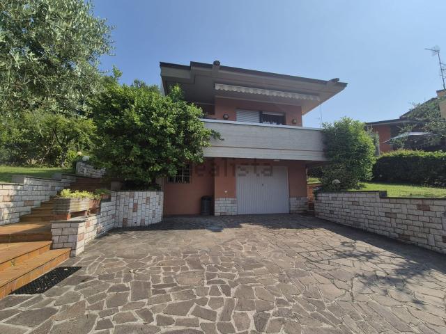 Casa in vendita a Comunità Montana Parco Alto Garda bresciano, Salò