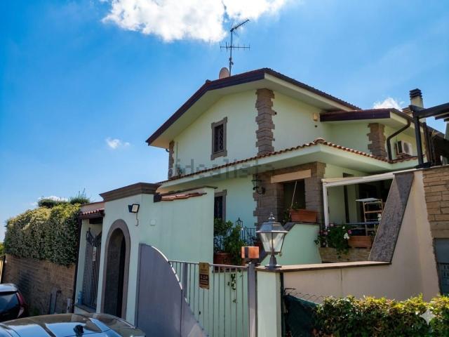 Casa in vendita a Fontana di Papa, Ariccia