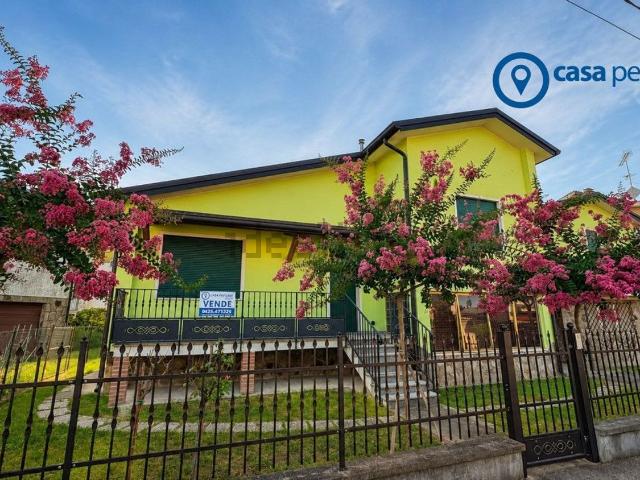 Casa in vendita a San Gaetano, Polesella