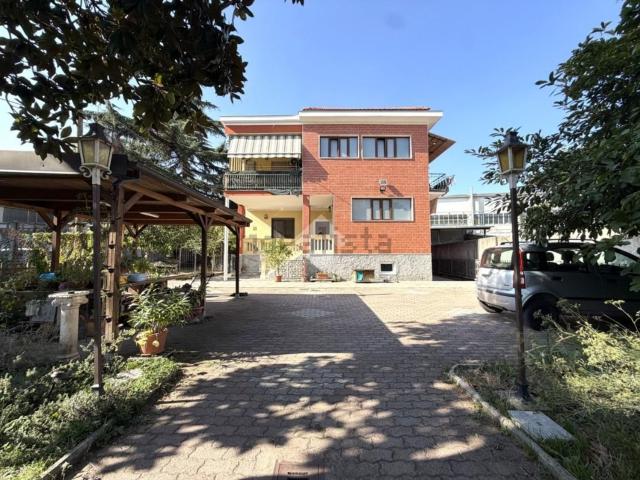Casa in vendita a La Loggia, Torino