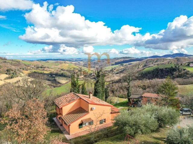 Casa in vendita a Monteciccardo, Marche