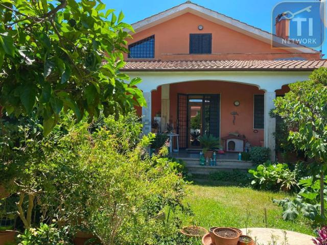 Casa in vendita a Colle Romito, Roma Capitale