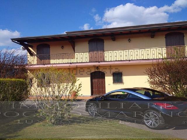 Casa in vendita a Montignoso, Toscana