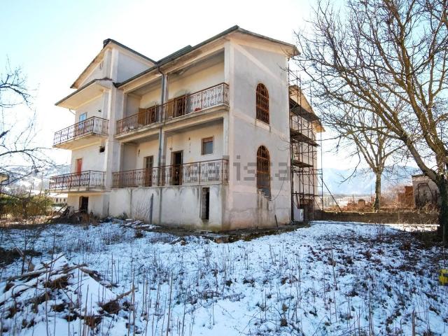 Casa in vendita a Borgorose, Lazio