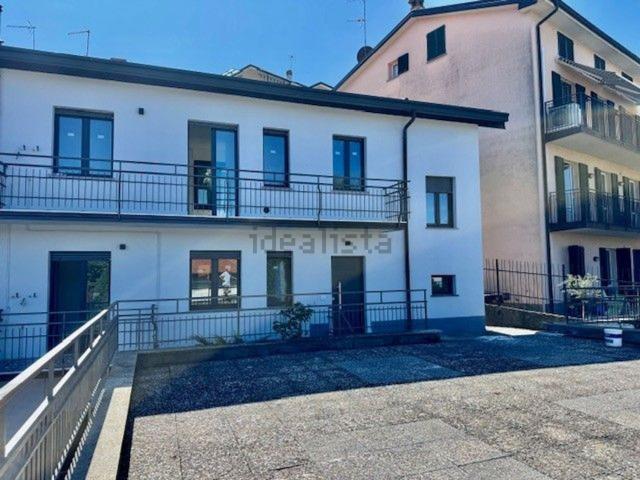 Casa in vendita a Grandate, Lombardia