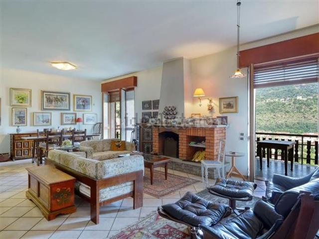 Casa in vendita a Comunità Montana del Piambello, Porto Ceresio