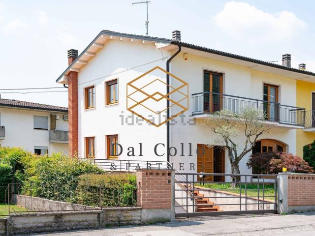 Casa in vendita a Contrada Castellaro, Schio