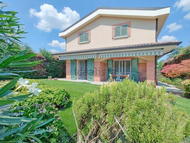 Casa in vendita a Cassano D'adda, Lombardia