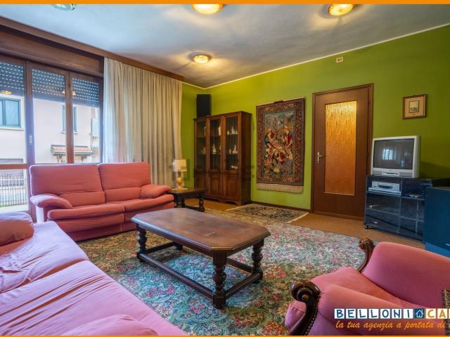 Casa in vendita a Santa Maria Maddalena, Varese