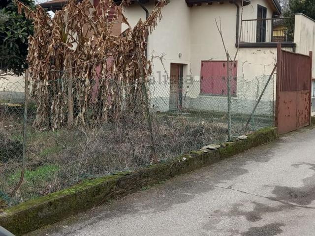 Casa in vendita a Cazzaniga, Monza