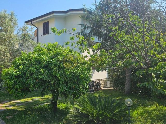Casa in vendita a Pietrasanta, Lucca