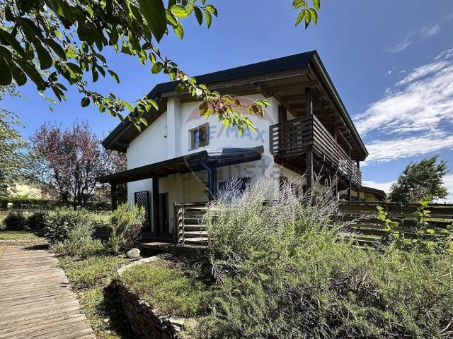 Casa in vendita a California, Lesmo