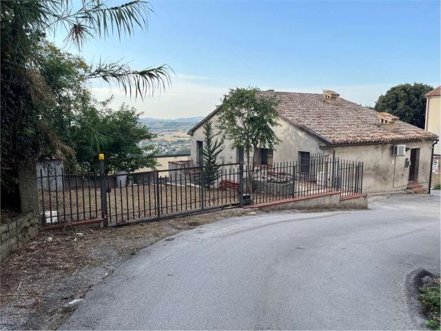 Casa in vendita a Marche, Ancona