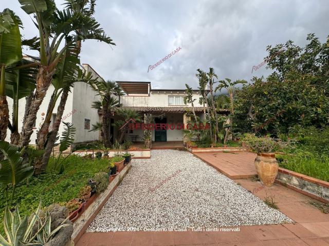 Casa in vendita a Cinisi, Sicilia