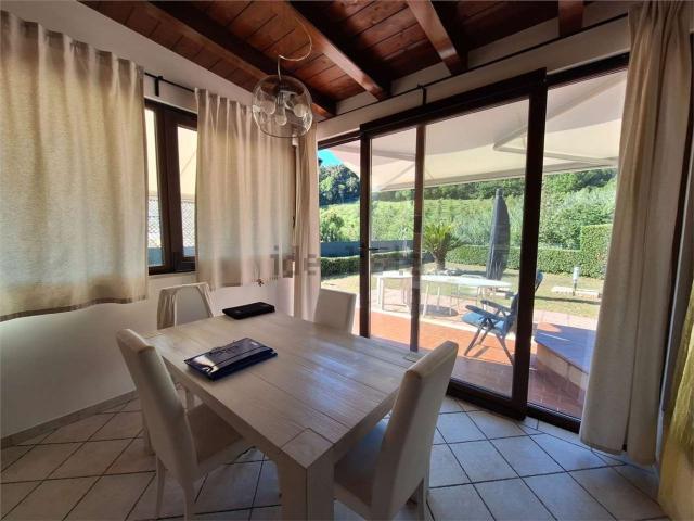 Casa in vendita a Brecce Bianche, Marche