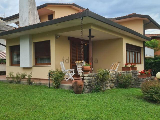 Casa in vendita a Tonfano, Toscana
