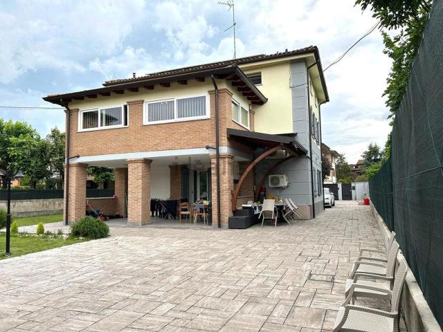 Casa in vendita a Tresinaro - Secchia, Re
