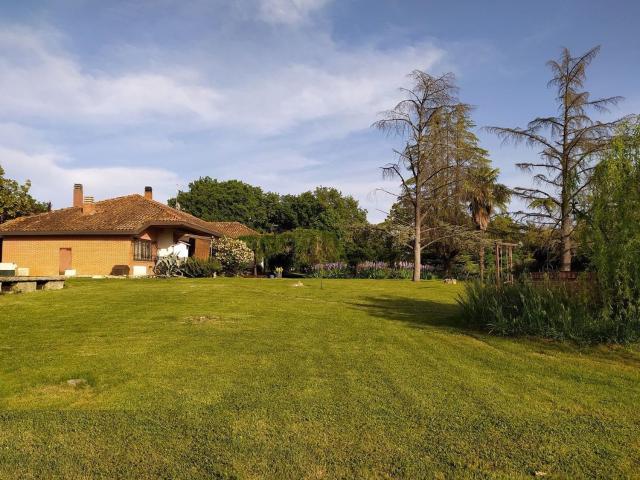 Casa in vendita a Tuoro Sul Trasimeno, Umbria