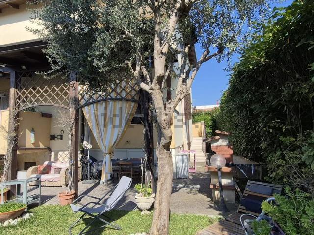 Casa in vendita a Giugliano In Campania, Campania