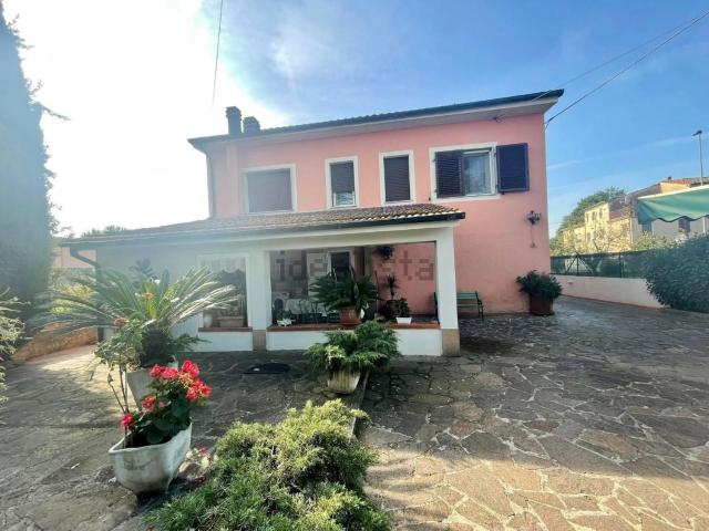 Casa in vendita a Porcari, Toscana