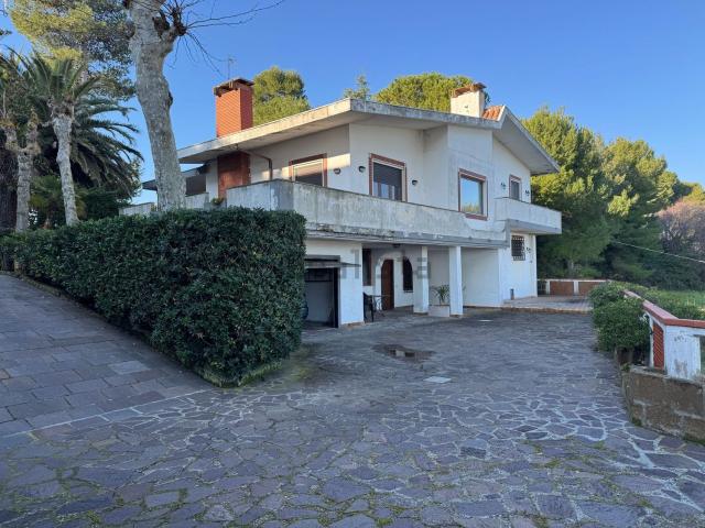 Casa in vendita a Francavilla Al Mare, Abruzzo