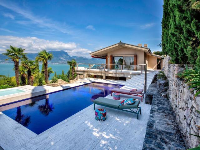 Casa in vendita a Loncrino, Torri Del Benaco