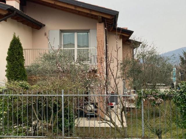 Casa in vendita a Isola Vicentina, Veneto